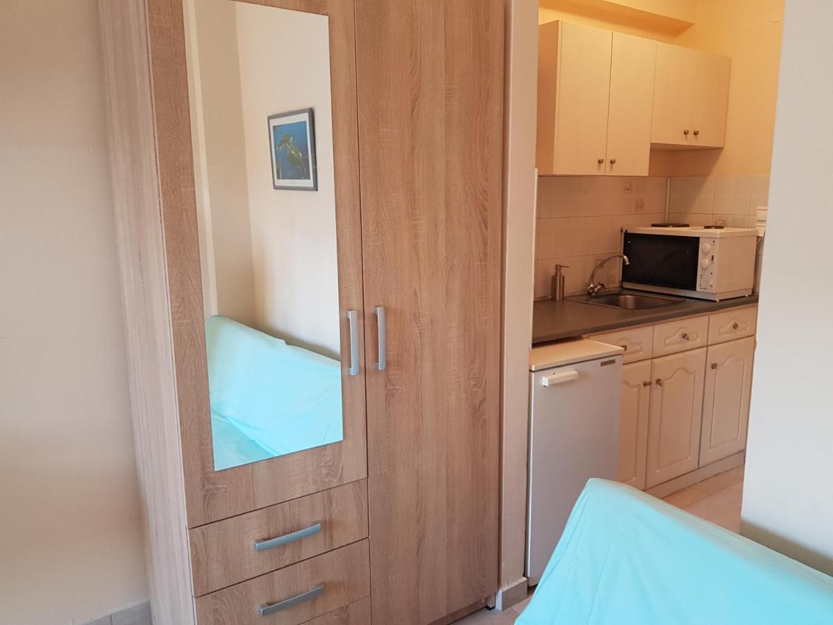 Nefeli Wind Club Aparthotel Василики Екстериор снимка
