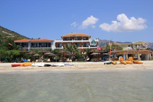 Nefeli Wind Club Aparthotel Василики Екстериор снимка