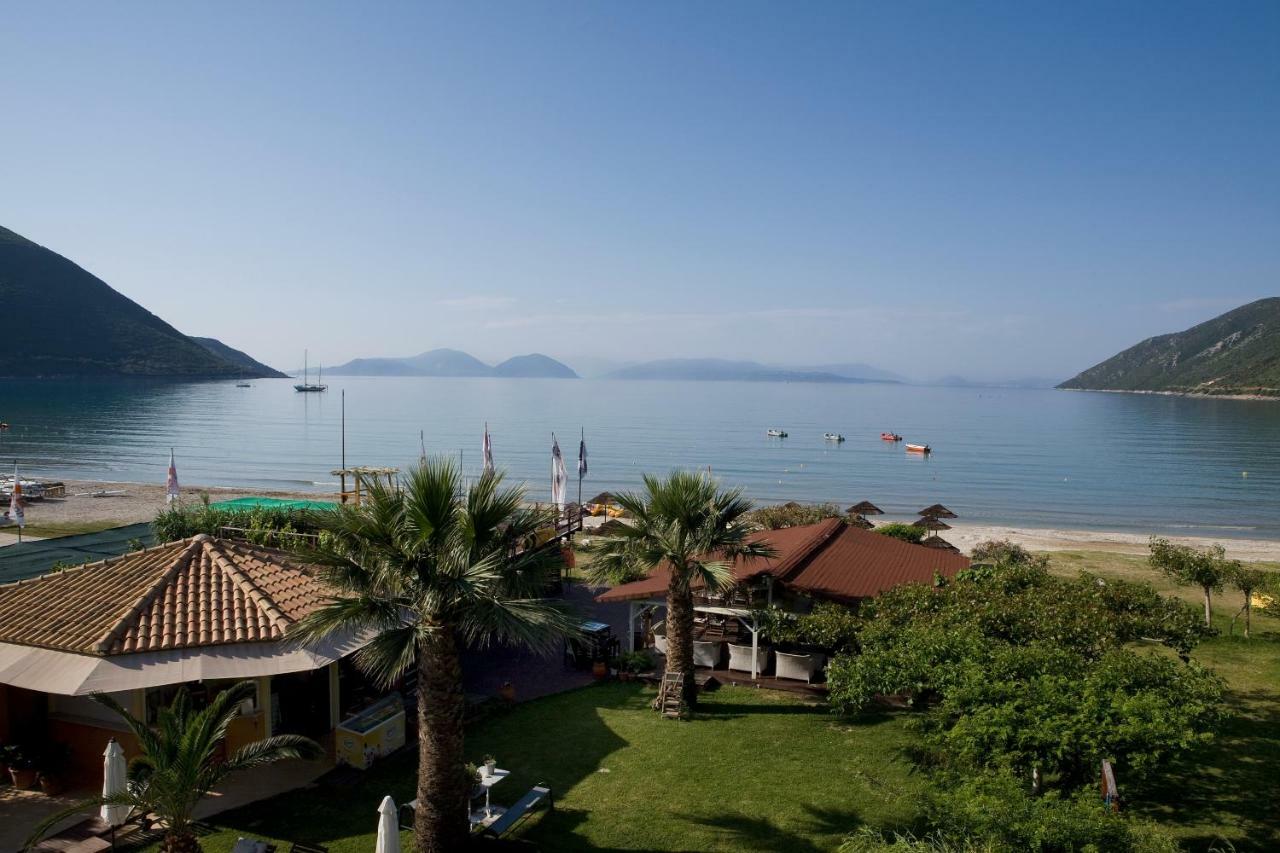 Nefeli Wind Club Aparthotel Василики Екстериор снимка